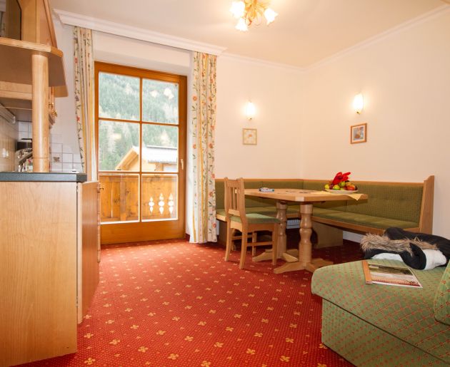 Wohnzimmer Familiensuite Edelweiss